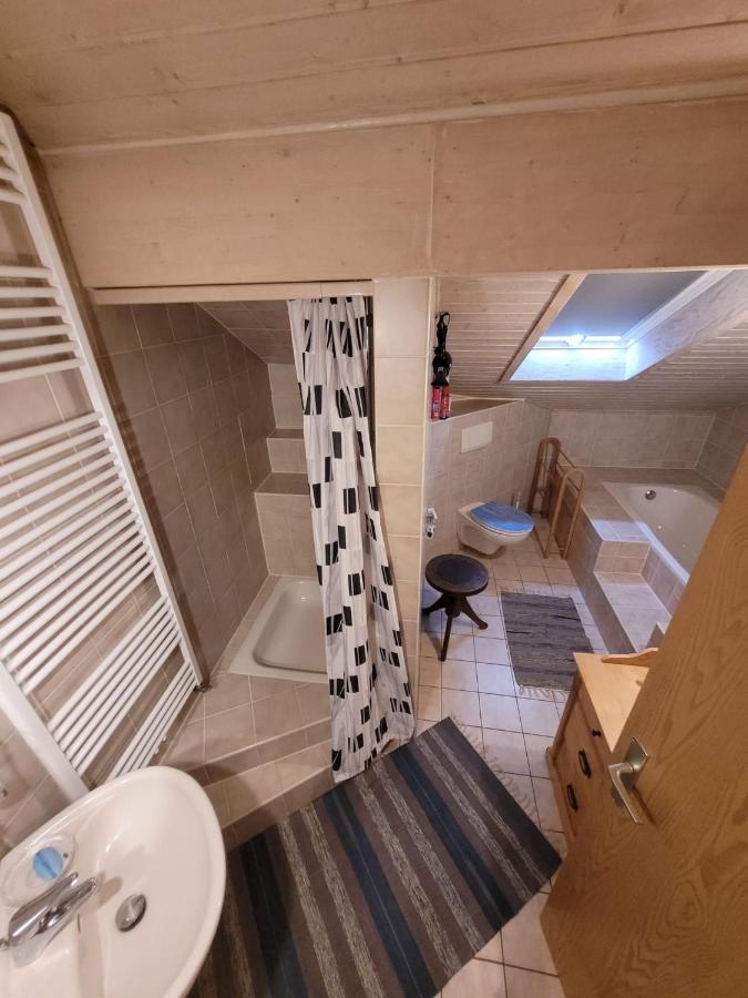 Ferienwohnung Trina Бендорф Екстериор снимка