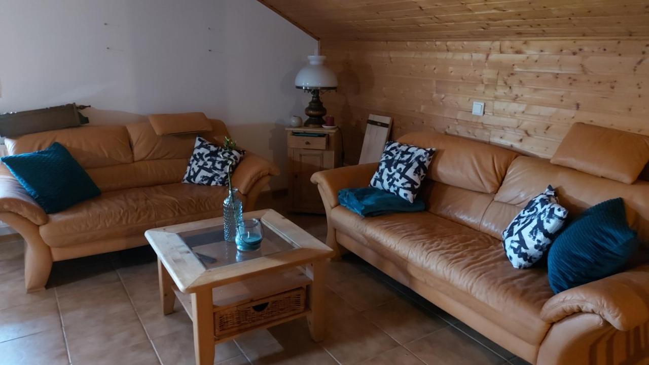 Ferienwohnung Trina Бендорф Екстериор снимка