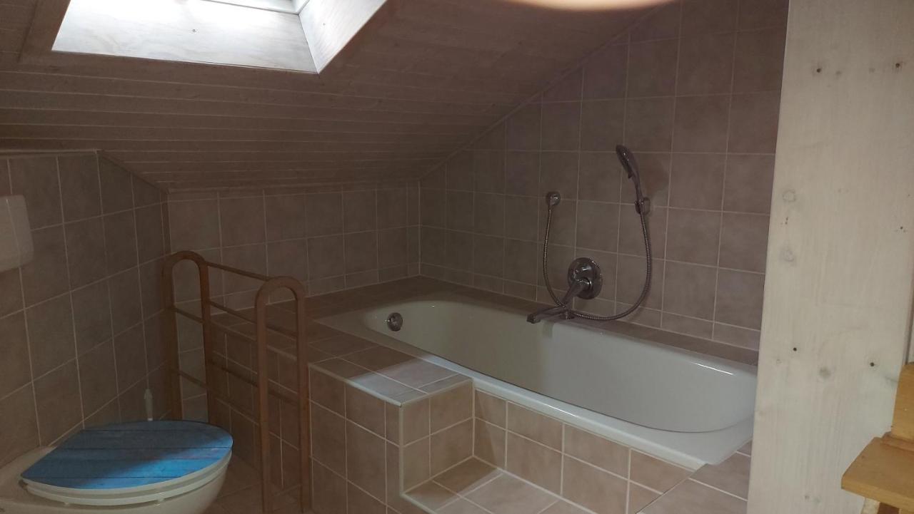 Ferienwohnung Trina Бендорф Екстериор снимка