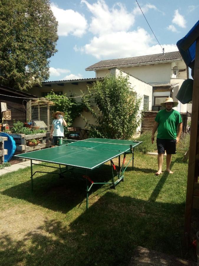 Ferienwohnung Trina Бендорф Екстериор снимка